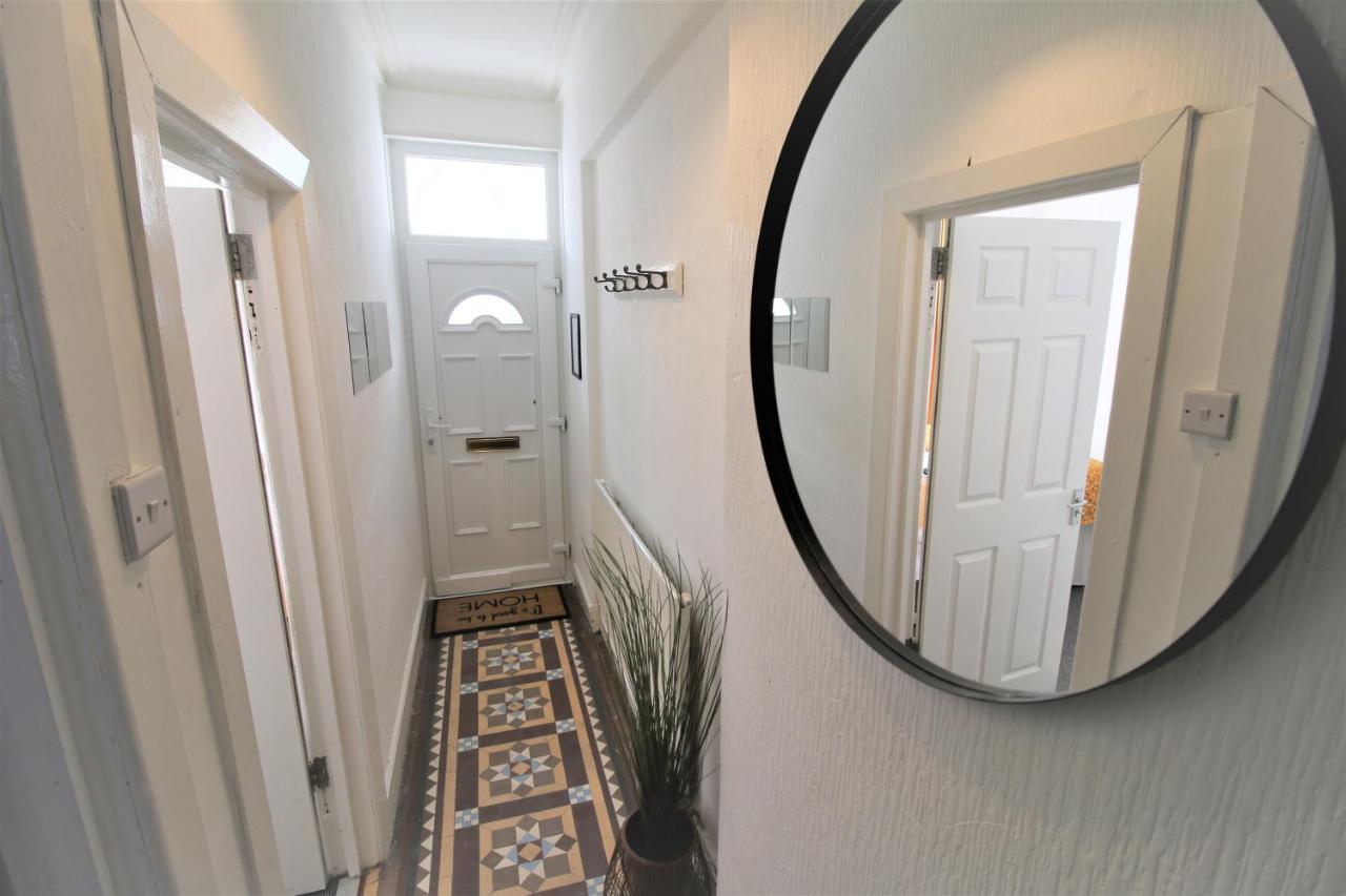 Three Bedroom Townhouse - Free Local Parking - By Property Promise Cardiff Exterior photo