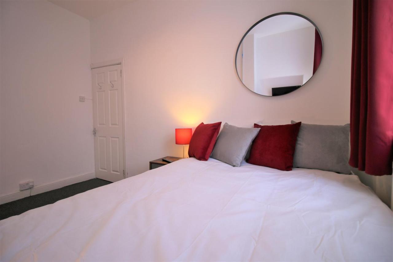 Three Bedroom Townhouse - Free Local Parking - By Property Promise Cardiff Exterior photo